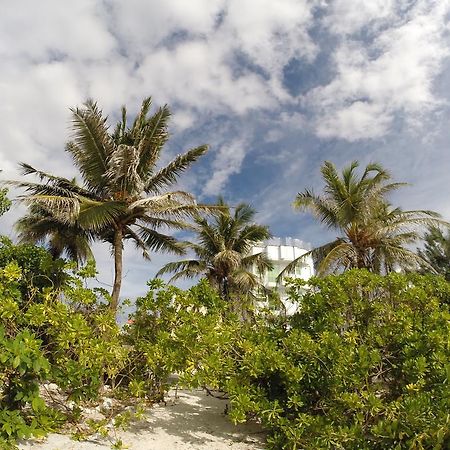 Airport Beach Hotel Hulhumalé Eksteriør bilde