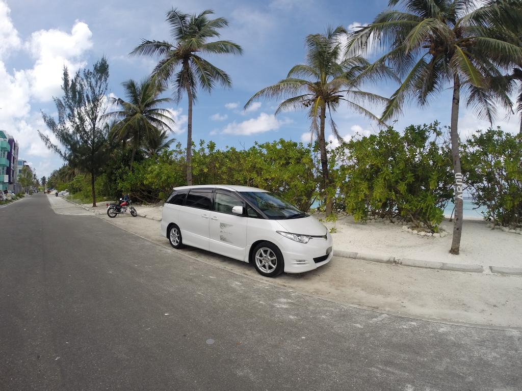 Airport Beach Hotel Hulhumalé Eksteriør bilde