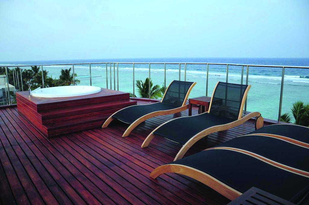 Airport Beach Hotel Hulhumalé Eksteriør bilde