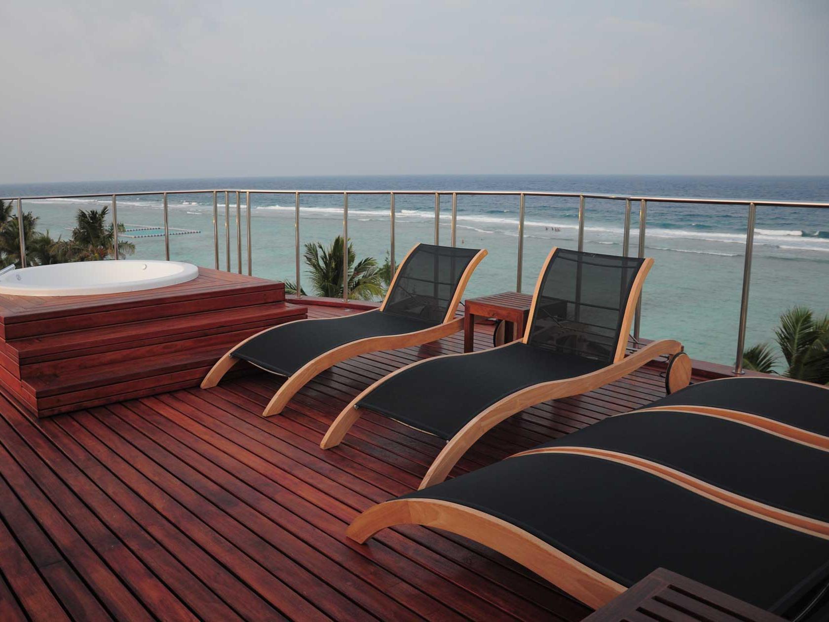 Airport Beach Hotel Hulhumalé Eksteriør bilde