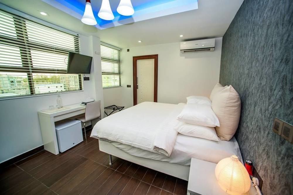 Airport Beach Hotel Hulhumalé Eksteriør bilde
